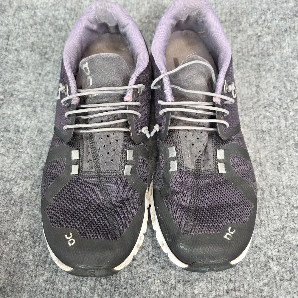 On Cloud 5 Shoes Womens 8 Black White Running Athletic Gym Sneakers 19.0001